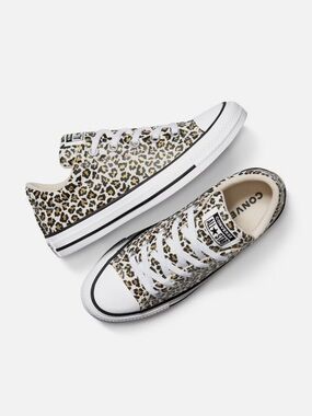 Converse Low Top Sneakers - Leopard Print Size 5.5
